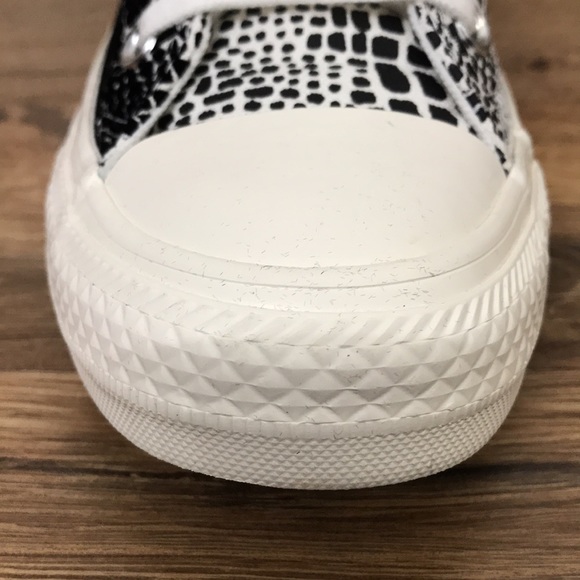 CONVERSE CTAS HIGH TOP BRAND NEW - Picture 4 of 15